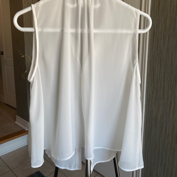 blouse - Picture 2 of 2